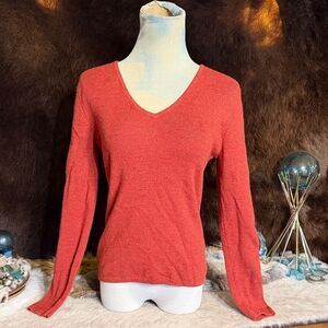 V-Neck Rust colored merino wool Sweater M (3750)